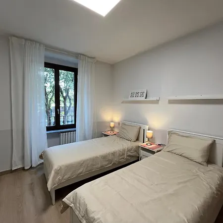 Konukevi Grattacielo Torino