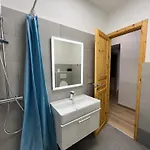 Konukevi Grattacielo *